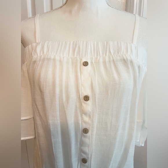 By&By Gauze Off-The-Shoulder Flutter-Sleeve White Top Sz L - Picture 5 of 6